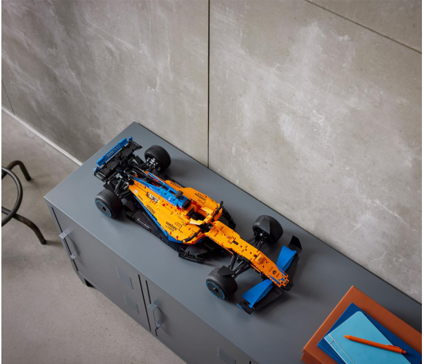 LEGO Technic 42141 Samochód wyścigowy McLaren Formula 1 - 1035631 - zdjęcie 2